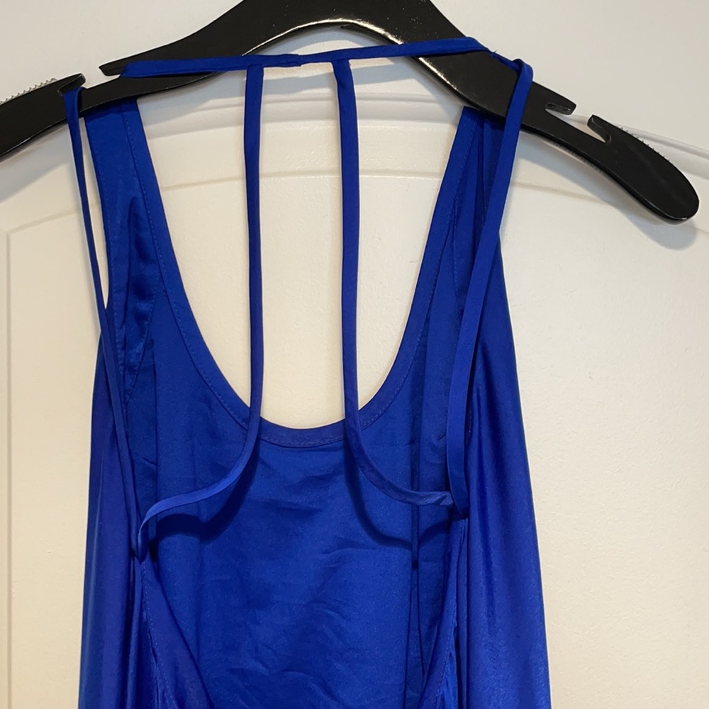Dress - Picture 4 of 9